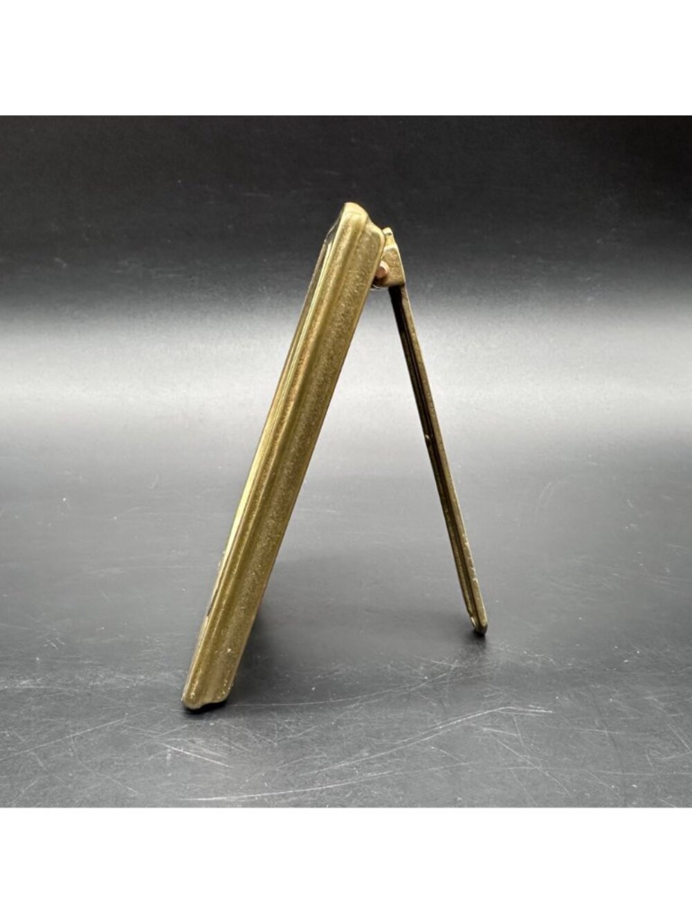 Vintage Brass Oval Photo Frame Gold Tone Metal Easel Back Picture Holder Table - Picture 5 of 9